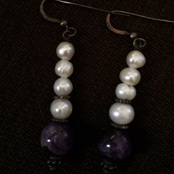 Pearl and Purple Drop Earrings - Picture 3 of 4